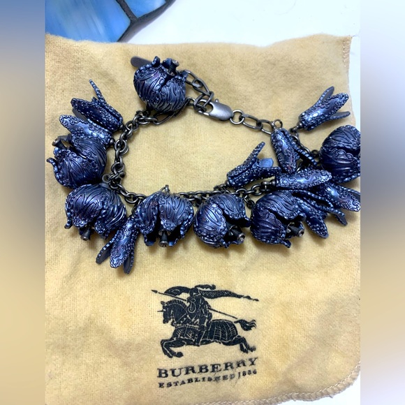 Burberry Bracelet stunning piece fits any hand size - Picture 2 of 6